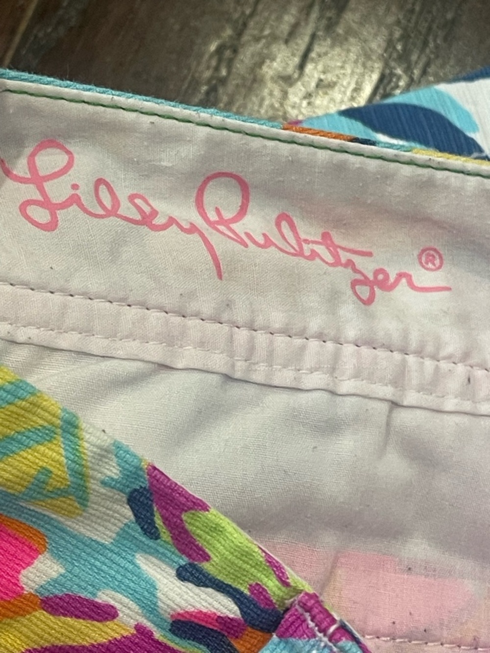 Lilly Pulitzer Women Size 4 Vibrant Multi-Color Floral Cotton Callahan Short - Picture 8 of 9